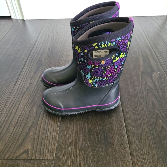 Bogs Other - BOGS girls winter boots